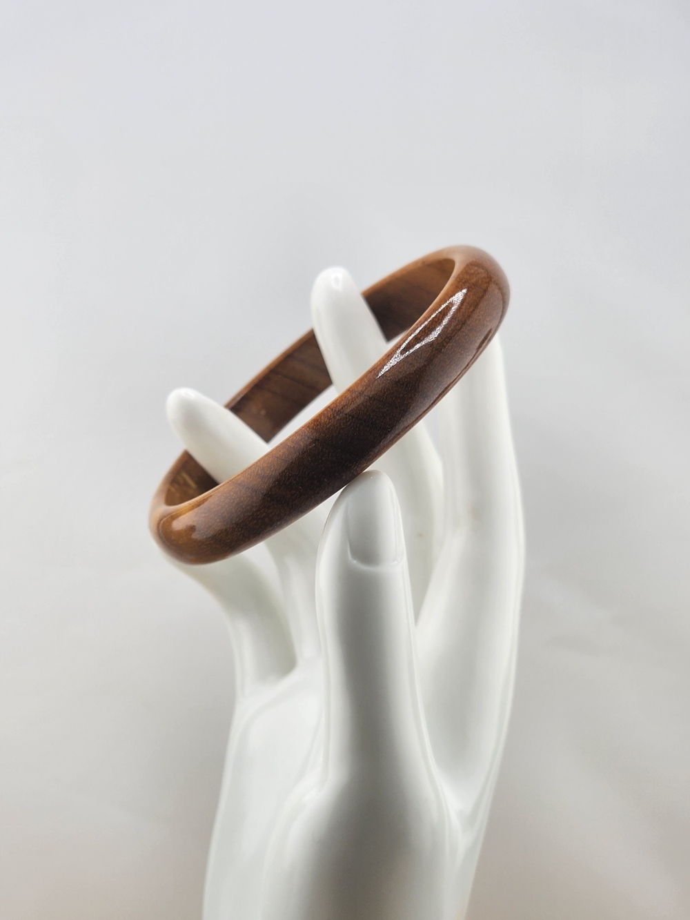 8.25in Brown Wood  Bangle Bracelet 0556